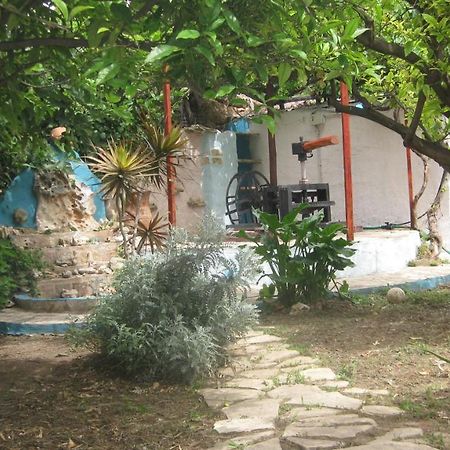 אפרטהוטל Makrýgialos Theodora מראה חיצוני תמונה